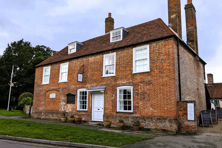 Jane Austen's House, Chawton - London Cab Tours