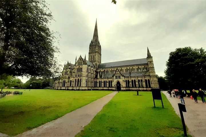 London Cab Tours - Salisbury and Magna Carta Trip