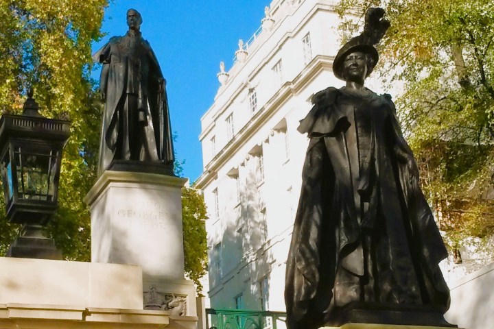 Royal Rascals and Scandalous Sovereigns - London Cab Tours