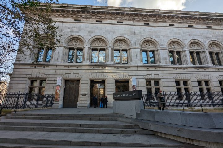 London Cab Tours - National Portrait Gallery, London Culture Vulture Tour