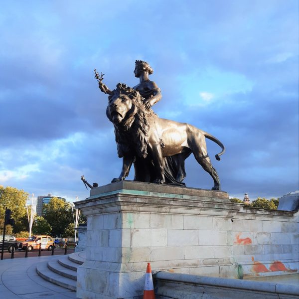 a statue of a person